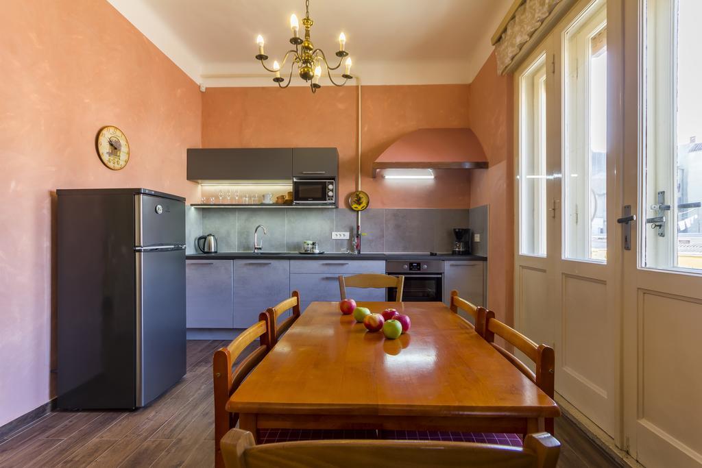 Spacious & Smart Center Apartment 普拉 外观 照片